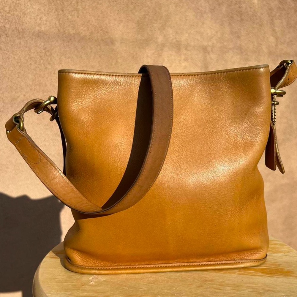 Vintage Coach Tan Leather Equestrian Bucket Shoulder Bag-adjustable strap
